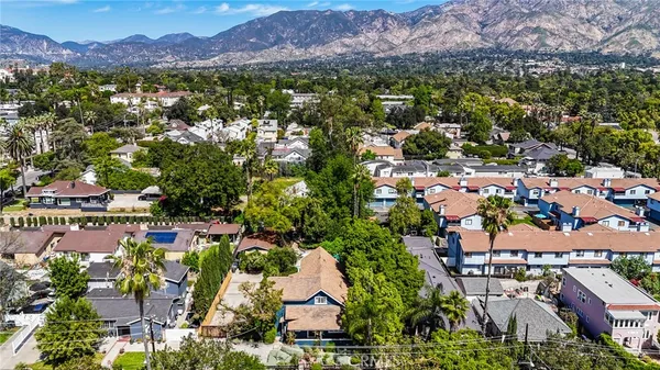 $1,998,000 | 371 East Claremont Street, Pasadena, CA 91104