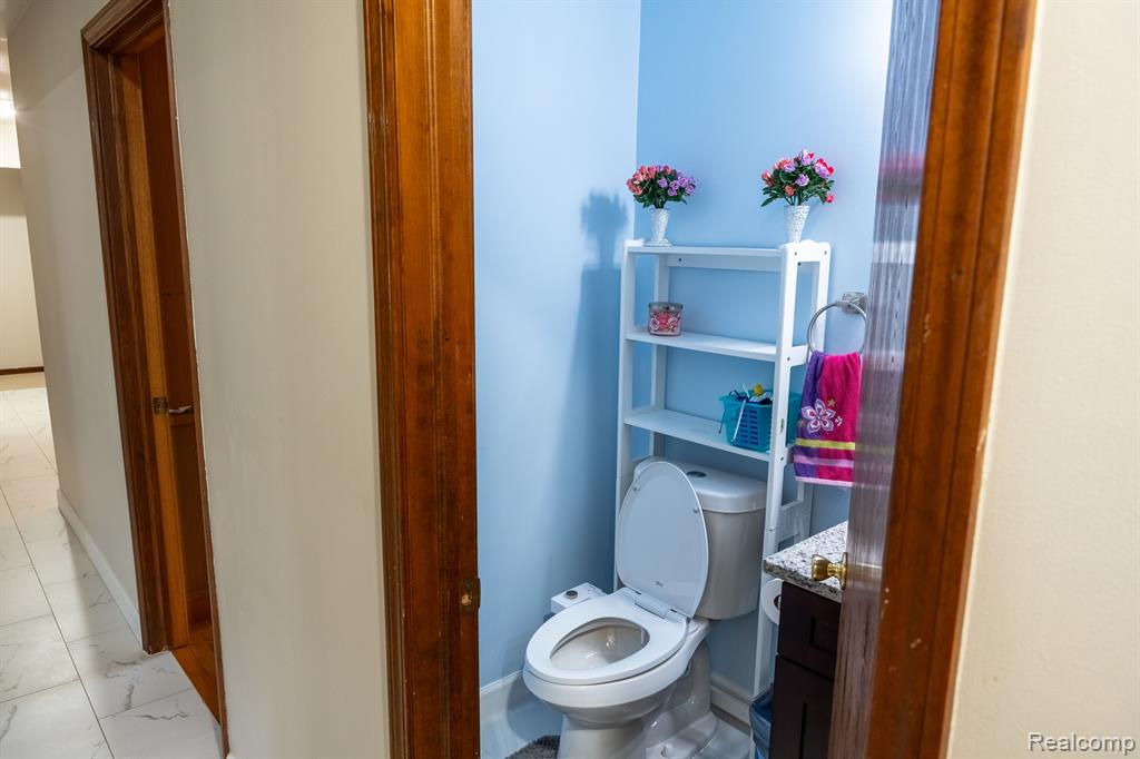 286 Union Drive Rochester Hills, MI 48307 - Photo 13 of 35