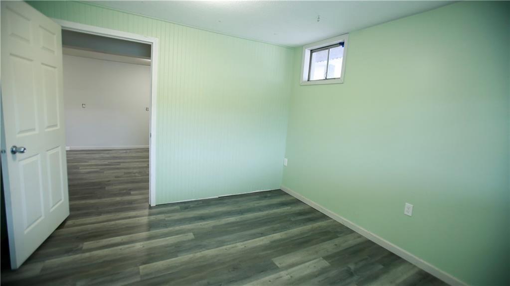 14298 Leavenworth Road Basehor, KS 66007 - Photo 17 of 51
