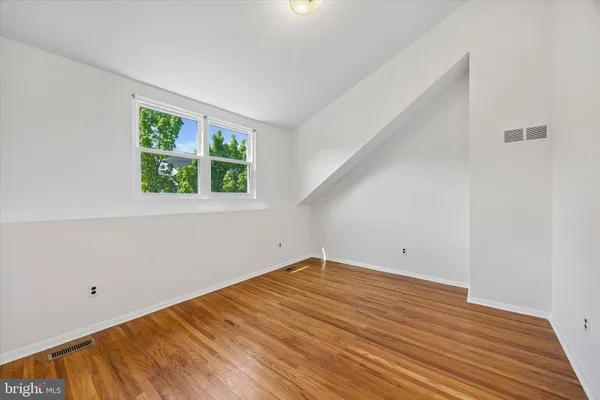 $3,500 | 517 South Randolph Court, Unit B, Philadelphia, PA 19147
