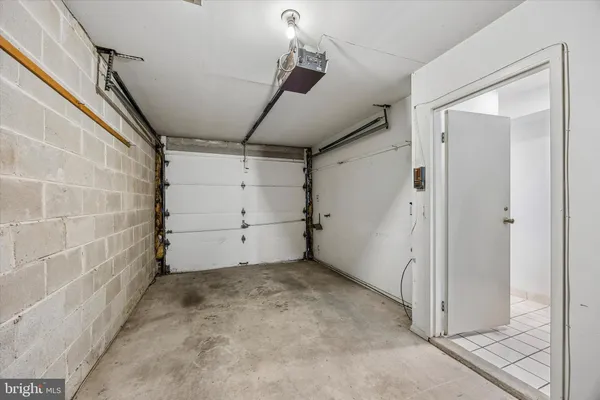 $3,500 | 517 South Randolph Court, Unit B, Philadelphia, PA 19147