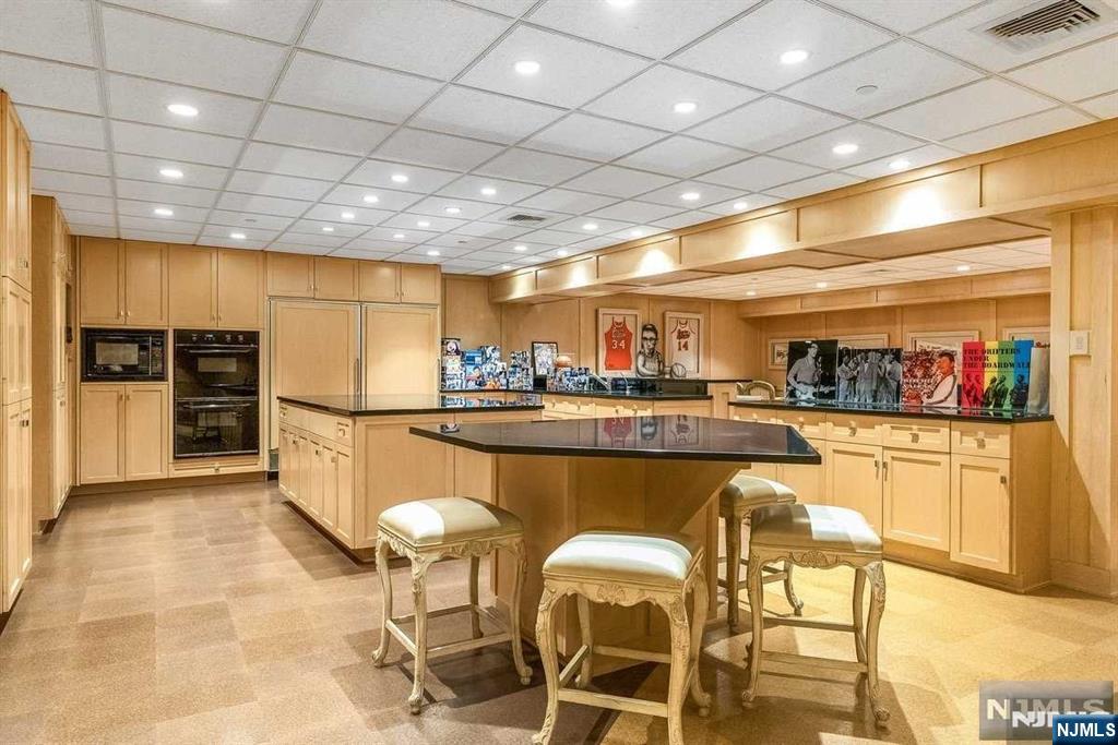 125 Chestnut Ridge Road Saddle River, NJ 07458 - Photo 36 of 49 Gallery Image 36