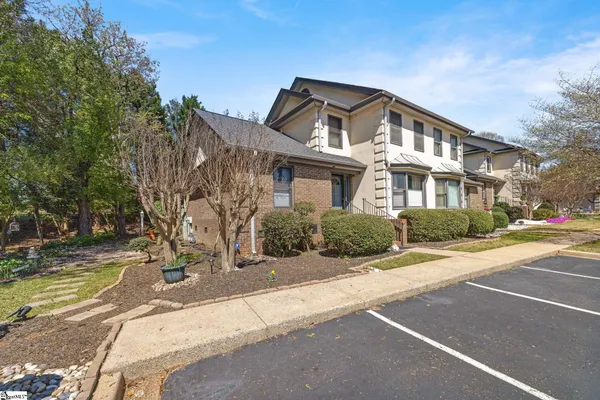 $267,700 | 1001 Cobbs Glen Drive, Anderson, SC 29621