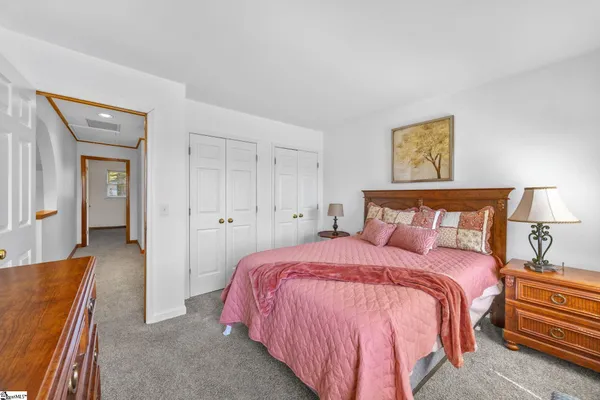$267,700 | 1001 Cobbs Glen Drive, Anderson, SC 29621