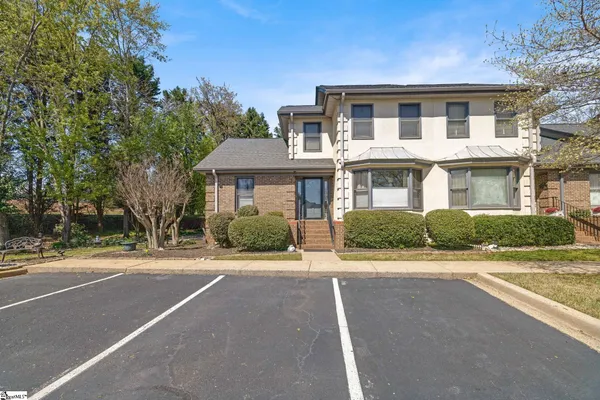 $267,700 | 1001 Cobbs Glen Drive, Anderson, SC 29621