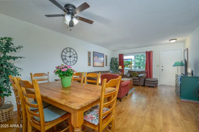 $179,900 | 11014 West Santa Fe Drive, Sun City, AZ 85351