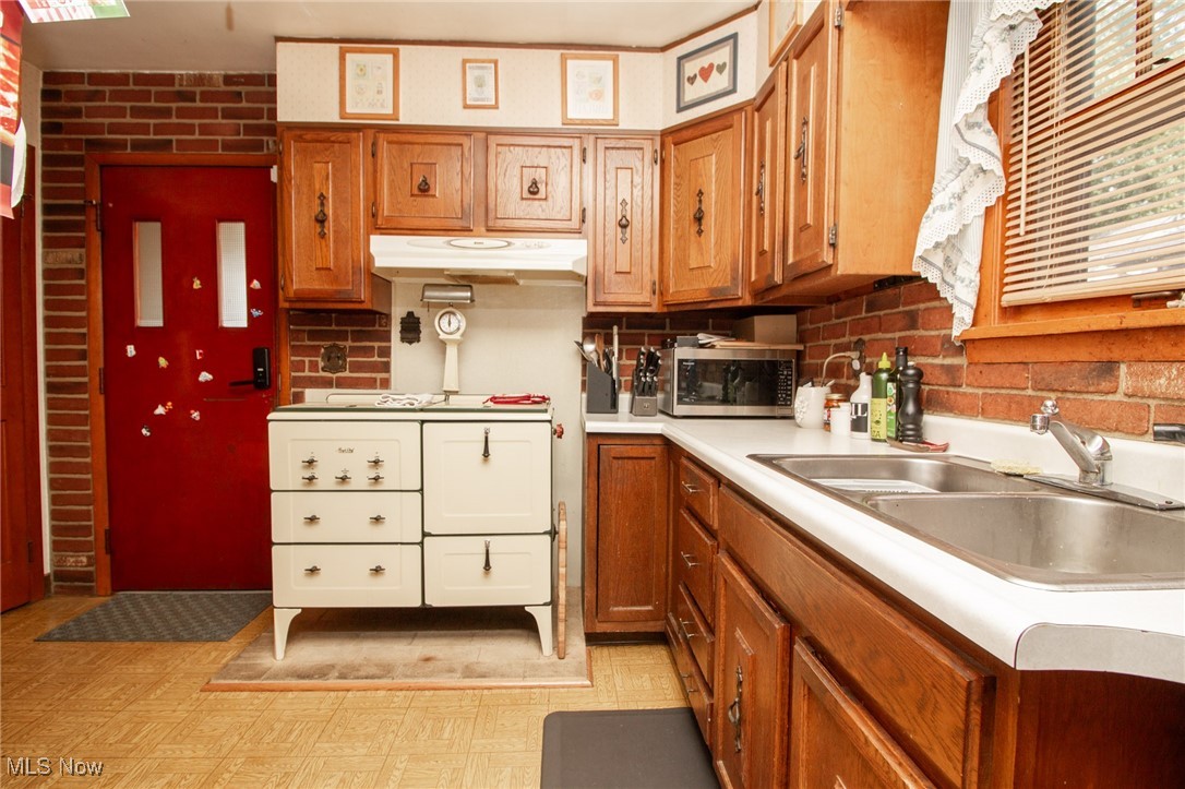 112 Churchill Road Girard, OH 44420 - Photo 16 of 39 Gallery Image 16