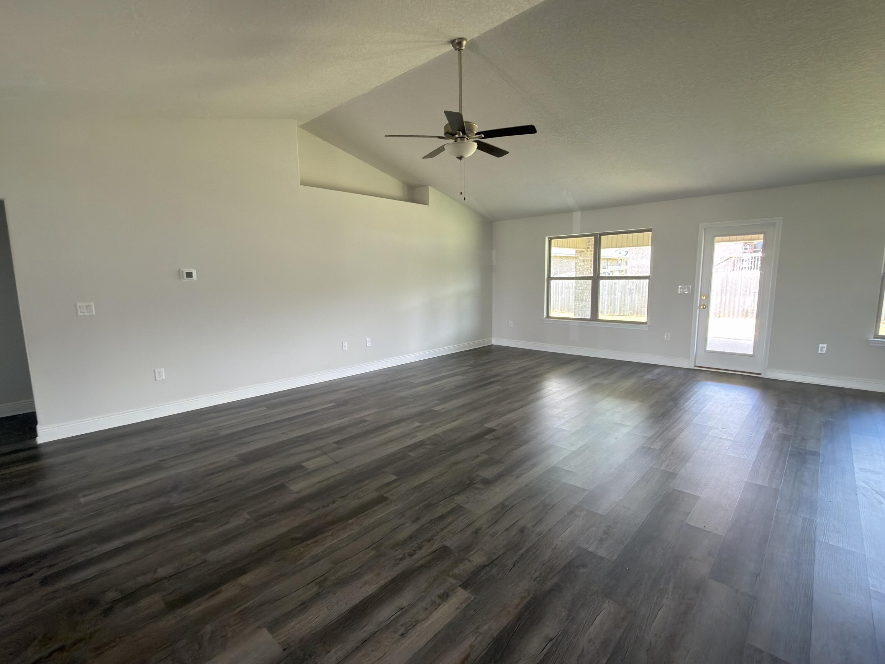 2112 Queen Street Crestview, FL 32536 - Photo 3 of 26 living room