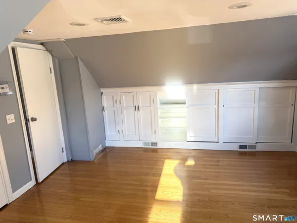 $3,800 | 1584 Madison Avenue, Bridgeport, CT 06606