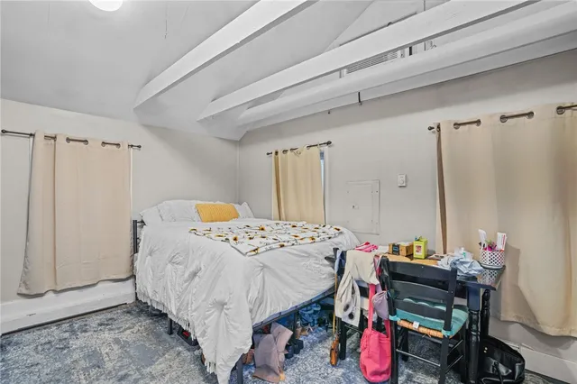 $1,650 | 12 Hammond Street, Unit G, Newport, RI 02840