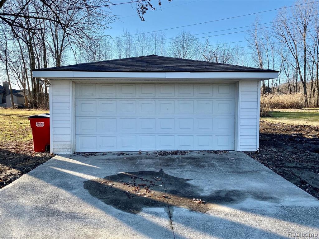 51811 Card Road Macomb, MI 48042 - Photo 23 of 25