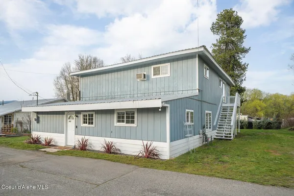 $499,000 | 11102 North 4th Street, Hauser, ID 83854