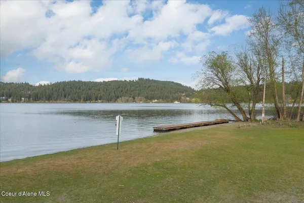 $499,000 | 11102 North 4th Street, Hauser, ID 83854