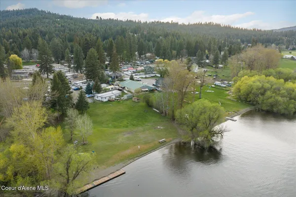 $499,000 | 11102 North 4th Street, Hauser, ID 83854
