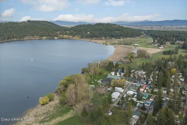 $499,000 | 11102 North 4th Street, Hauser, ID 83854