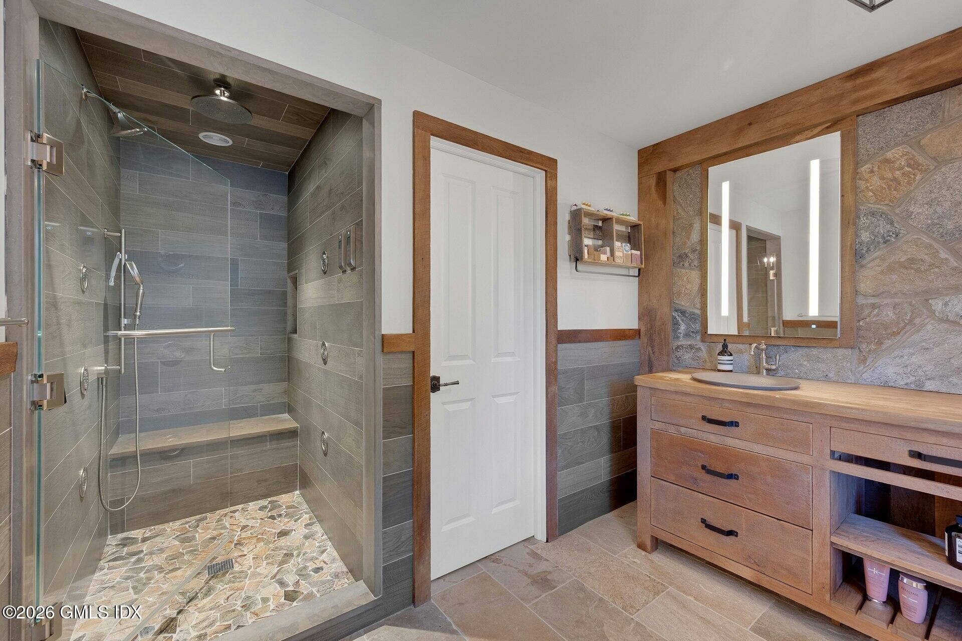 129 Doubling Road Greenwich, CT 06830 - Photo 19 of 36 18