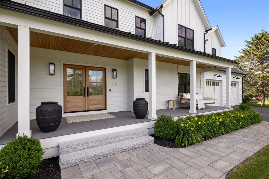 112 Middle Road Newbury, MA 01922 - Photo 2 of 40