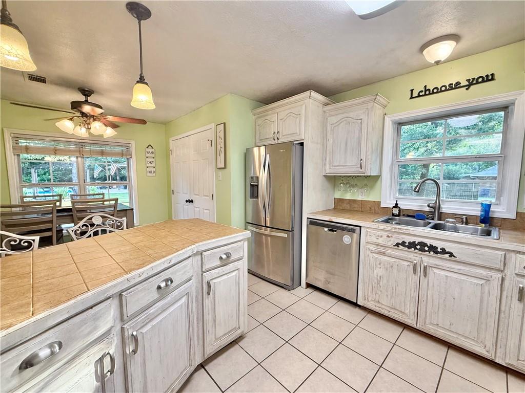 178 Robin Hood Road Dry Prong, LA 71423 - Photo 13 of 47