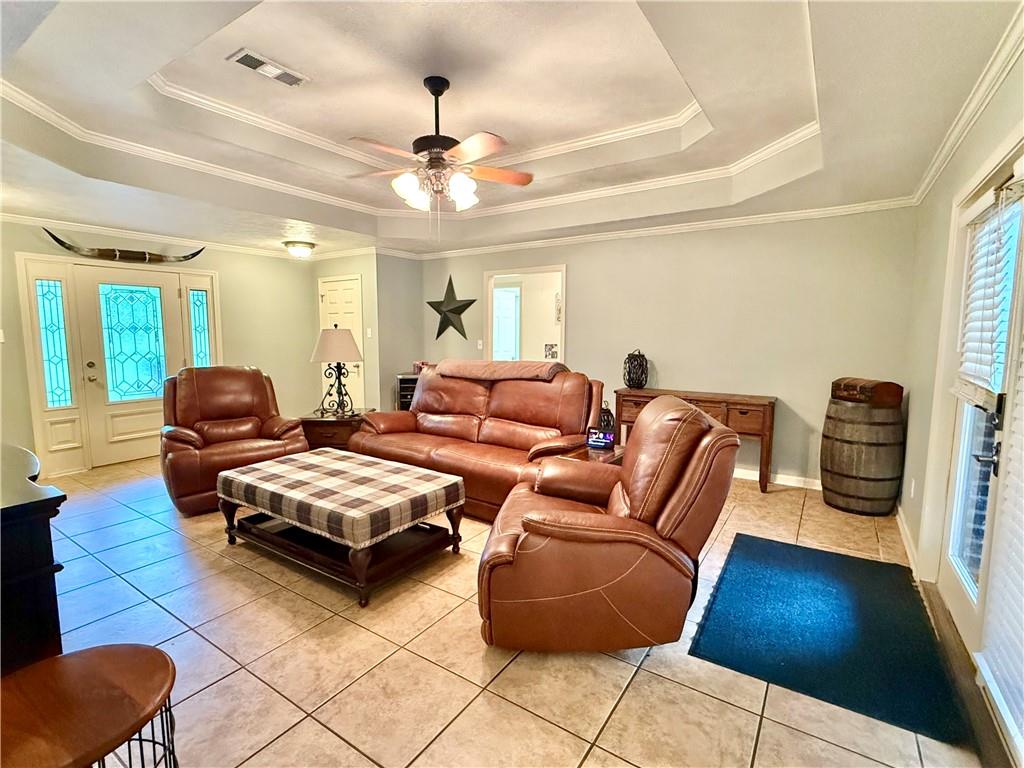 178 Robin Hood Road Dry Prong, LA 71423 - Photo 4 of 47