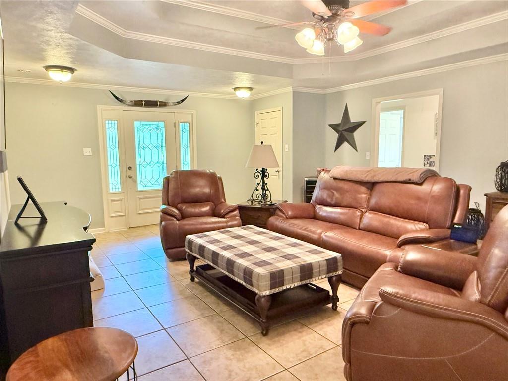 178 Robin Hood Road Dry Prong, LA 71423 - Photo 5 of 47