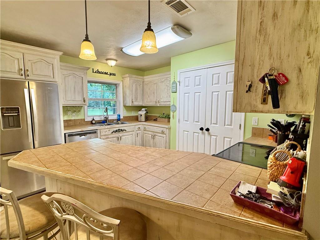 178 Robin Hood Road Dry Prong, LA 71423 - Photo 9 of 47