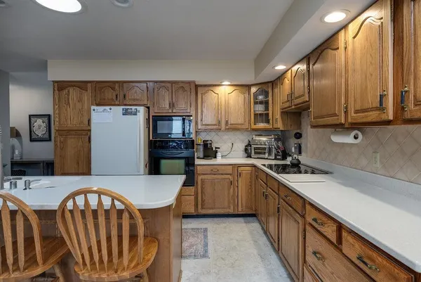 $495,000 | 121 Stonehaven Drive, Sun Prairie, WI 53590