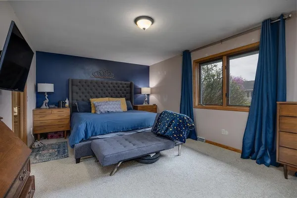 $495,000 | 121 Stonehaven Drive, Sun Prairie, WI 53590
