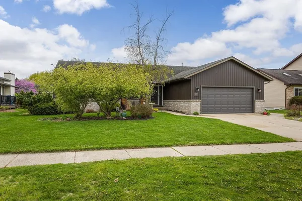 $495,000 | 121 Stonehaven Drive, Sun Prairie, WI 53590