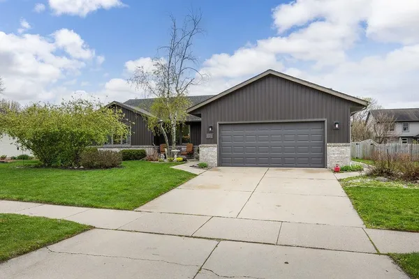 $495,000 | 121 Stonehaven Drive, Sun Prairie, WI 53590