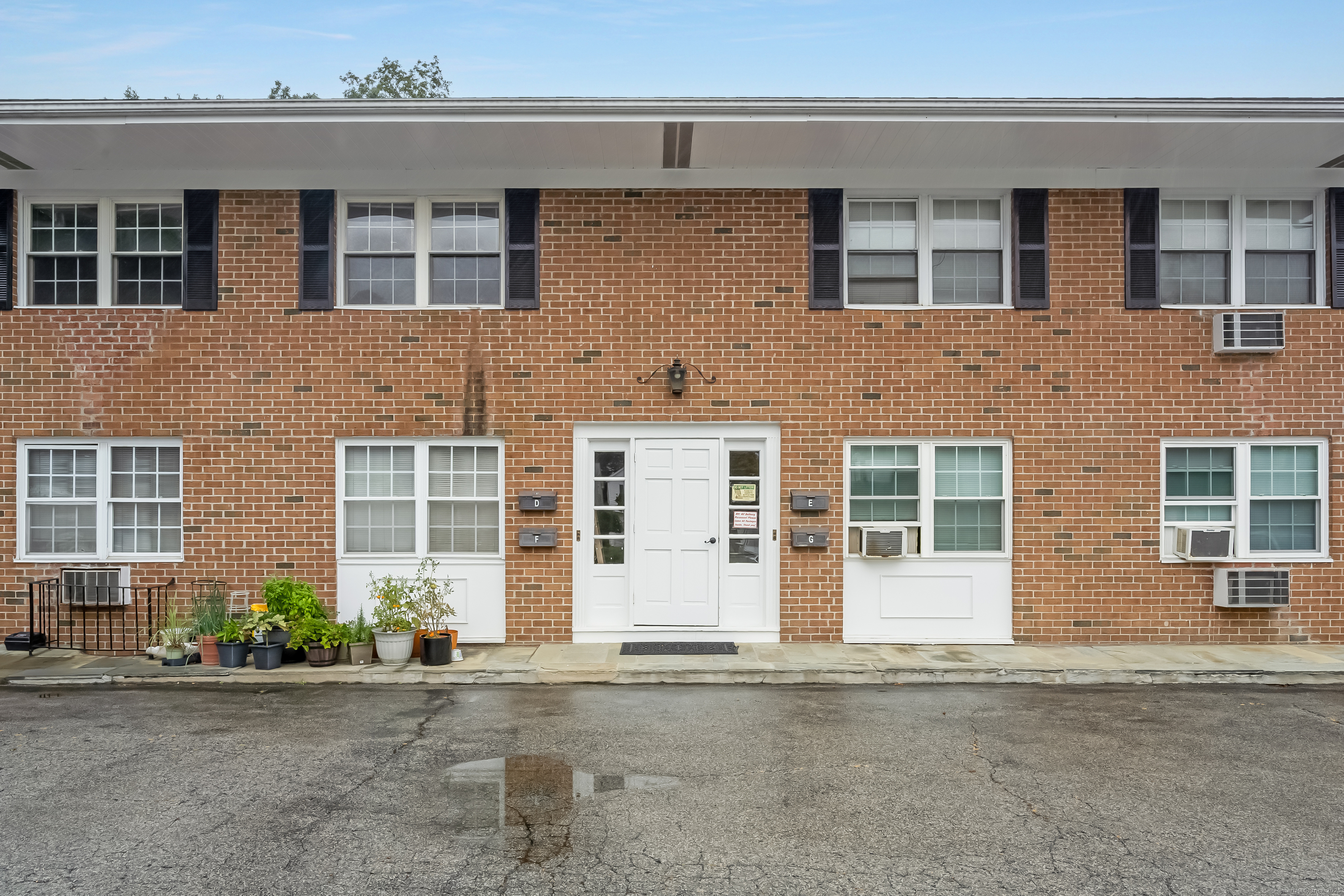 30 Maple Tree Avenue, Unit D Stamford, CT 06906 - Photo 1 of 1