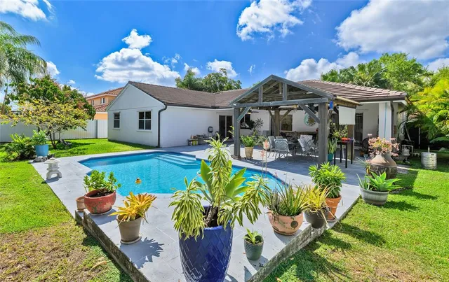 $824,999 | 5210 Hawkes Bluff Avenue, Davie, FL 33331