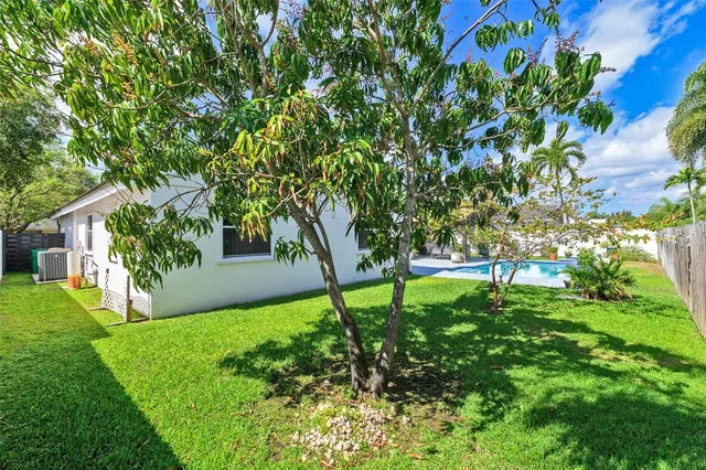 $824,999 | 5210 Hawkes Bluff Avenue, Davie, FL 33331