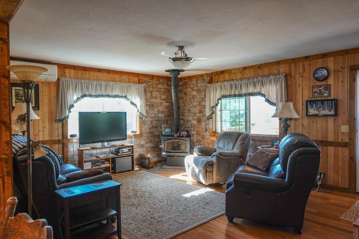 10206 Quartz Valley Road Fort Jones, CA 96032 - Photo 9 of 50 Gallery Image 9