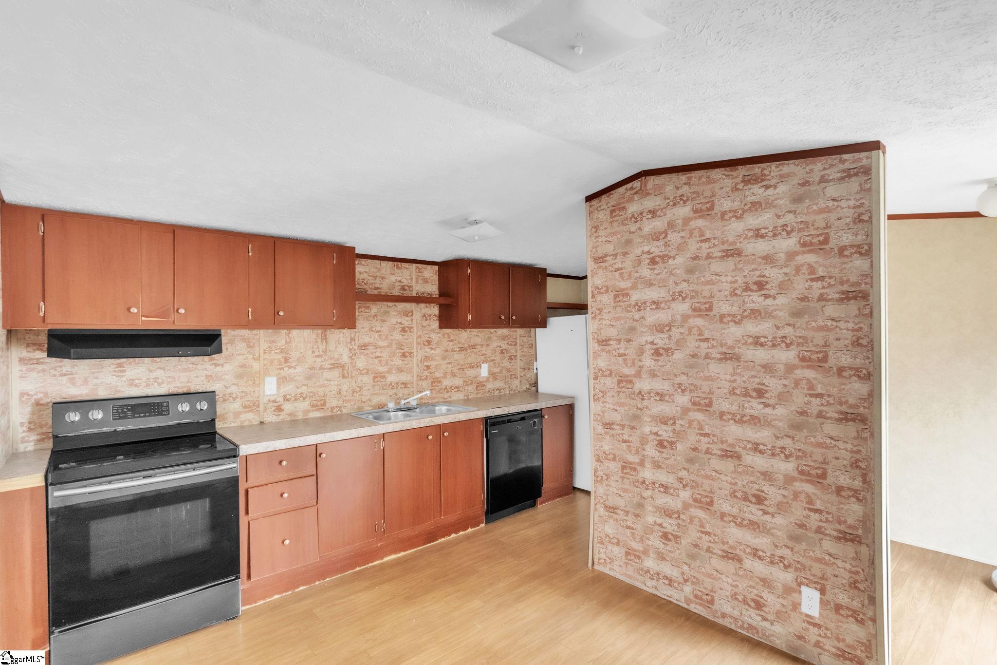 145 Shaw Ridge Drive Woodruff, SC 29388 - Photo 7 of 28