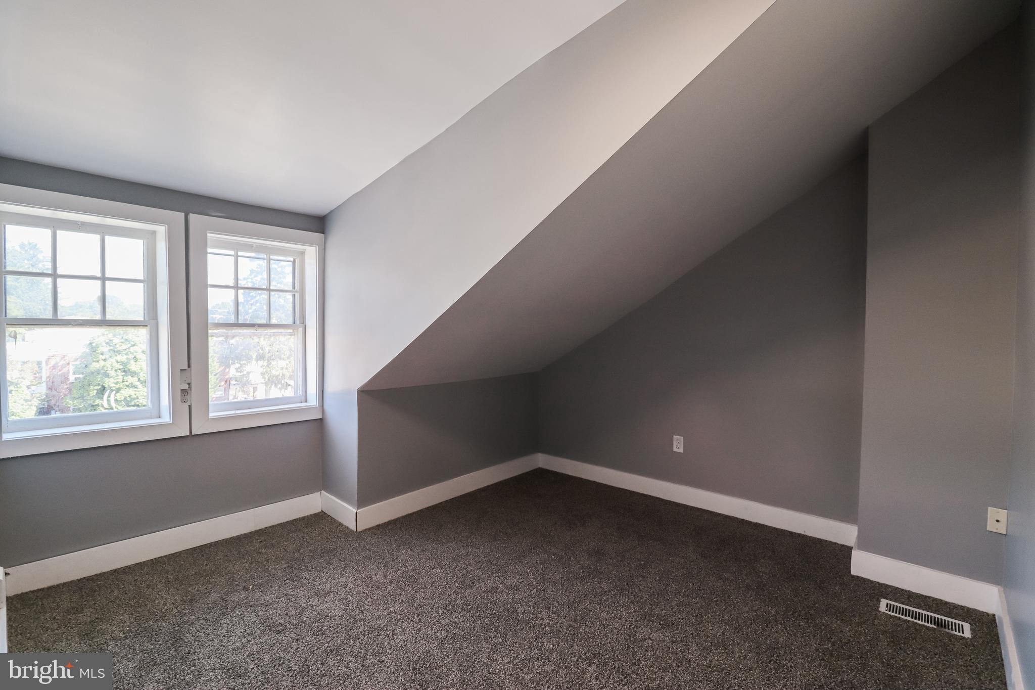 68 South Albemarle Street York, PA 17403 - Photo 19 of 25 an empty room with windows