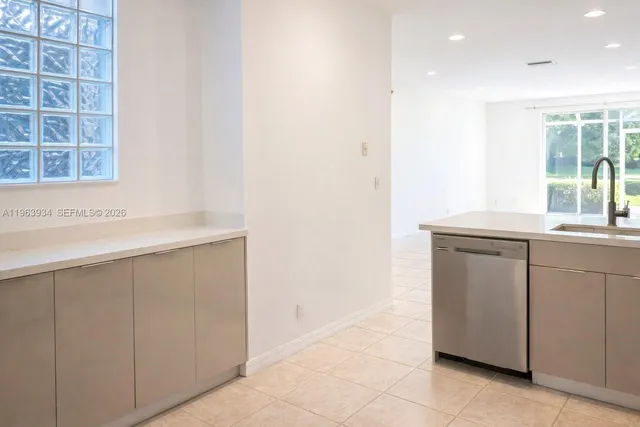 $3,600 | 3686 San Simeon Circle, Unit 3686, Weston, FL 33331