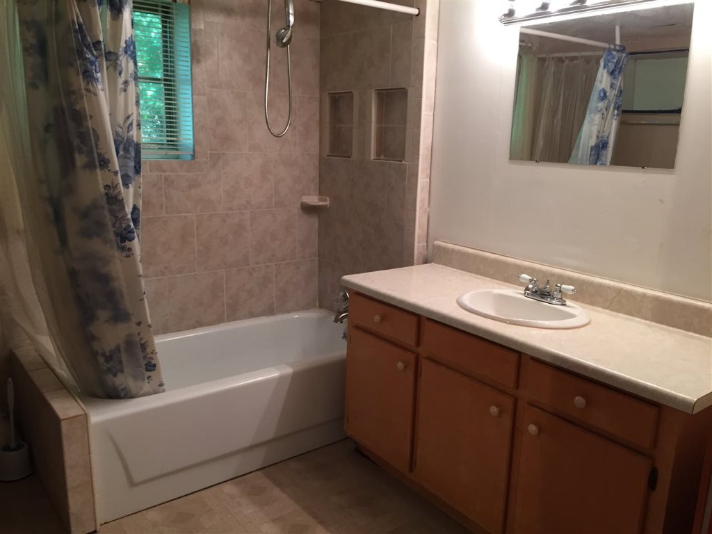 199 Petty Road Seneca, SC 29672 - Photo 5 of 7 Gallery Image 5