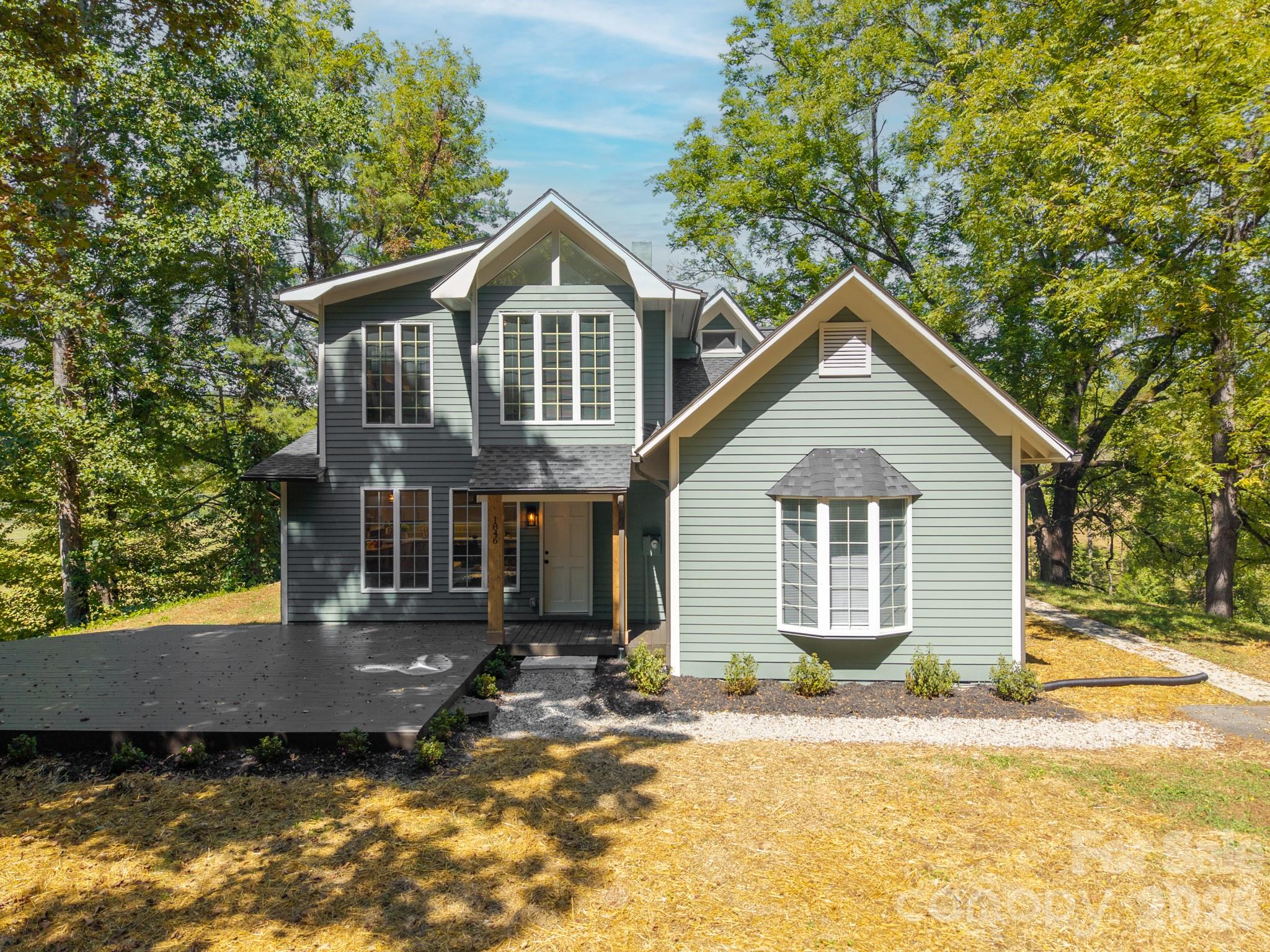 1846 Sunset Farms Road Whittier, NC 28789 - Photo 7 of 46 Gallery Image 7