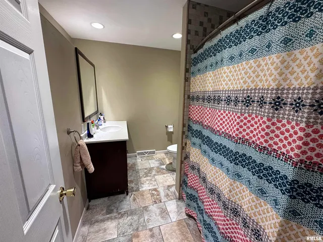 $189,900 | 362 East Ash Street, Canton, IL 61520