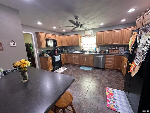 $189,900 | 362 East Ash Street, Canton, IL 61520