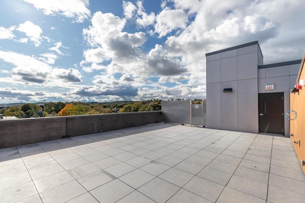 211 Green Street, Unit 509 Boston, MA 02130 - Photo 17 of 20 a view of terrace with sky view