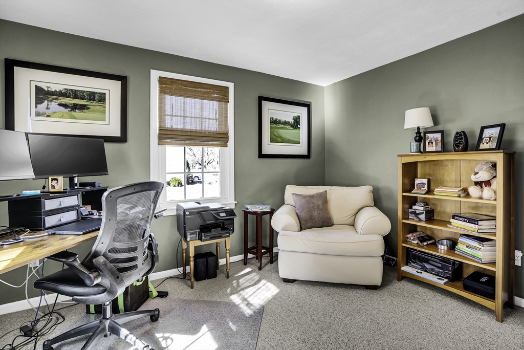 17 Heroult Road Worcester, MA 01606 - Photo 7 of 42 Gallery Image 7