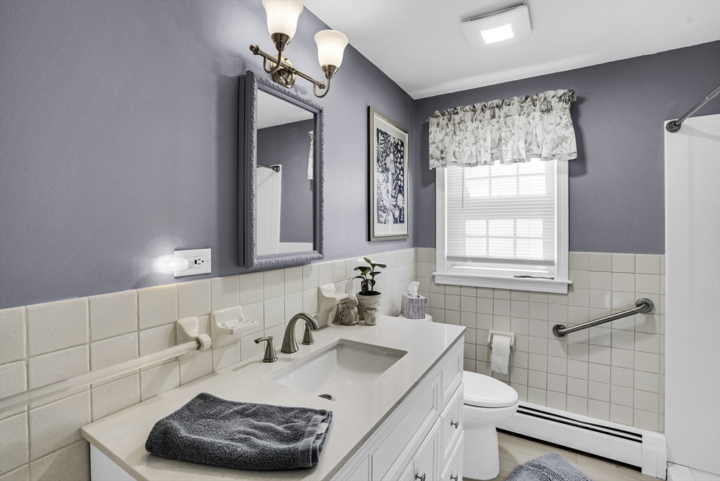 17 Heroult Road Worcester, MA 01606 - Photo 9 of 42 Gallery Image 9