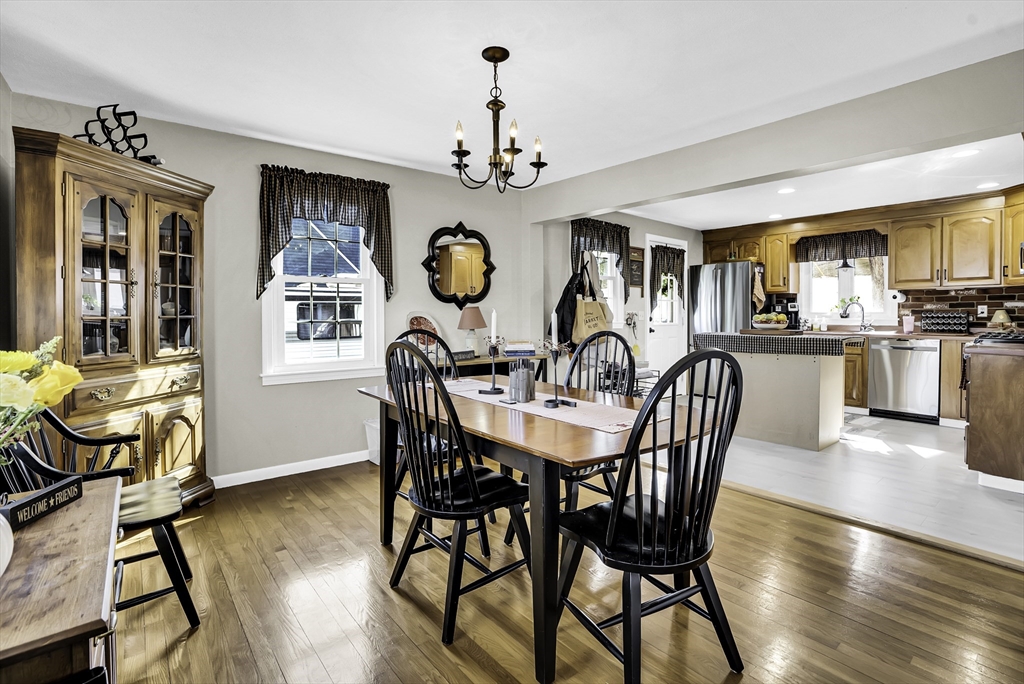 17 Heroult Road Worcester, MA 01606 - Photo 10 of 42 Gallery Image 10