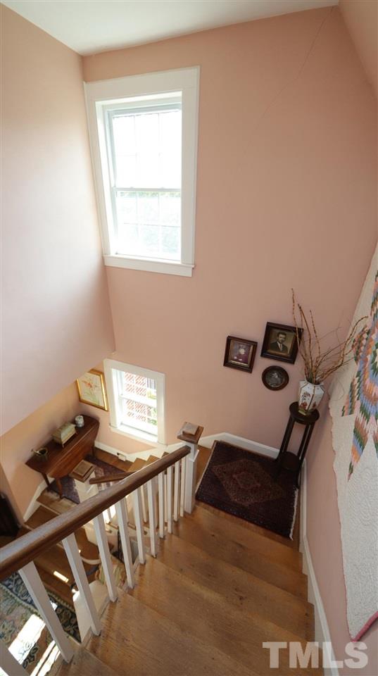2707 Lochmore Drive Raleigh, NC 27608 - Photo 18 of 25 Gallery Image 18