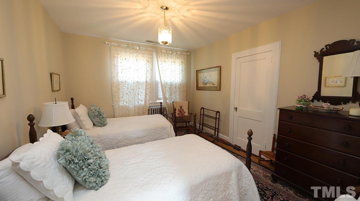 2707 Lochmore Drive Raleigh, NC 27608 - Photo 20 of 25 Gallery Image 20