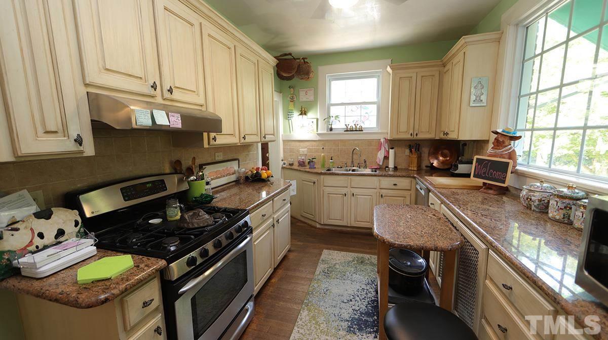 2707 Lochmore Drive Raleigh, NC 27608 - Photo 9 of 25 Gallery Image 9