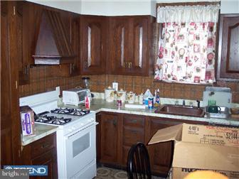 2211 South 8th Street Philadelphia, PA 19148 - Photo 3 of 6 Gallery Image 3