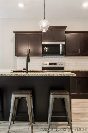 $302,900 | 3216 Asher Way, Unit 122, Jeffersonville, IN 47130