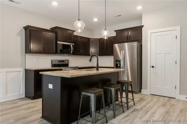 $302,900 | 3216 Asher Way, Unit 122, Jeffersonville, IN 47130